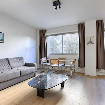 De Charme Proche De La Tour Eiffel 1br Διαμέρισμα *