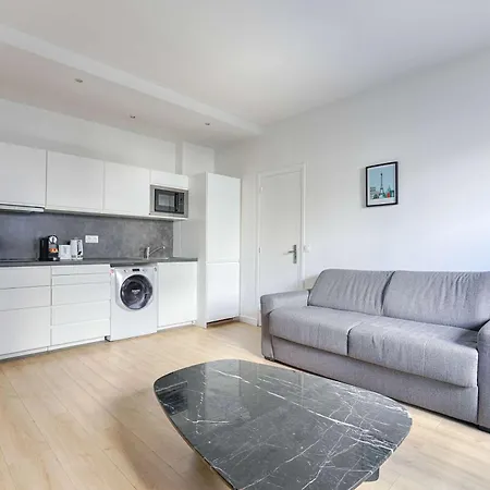 Apartment De Charme Proche De La Tour Eiffel 1br